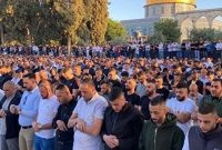 اقامه نماز عید فطر در مسجدالاقصی با حضور پرشور فلسطینیان