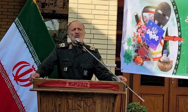خبرنگاران در صف اول جنگ نرم قرار دارند