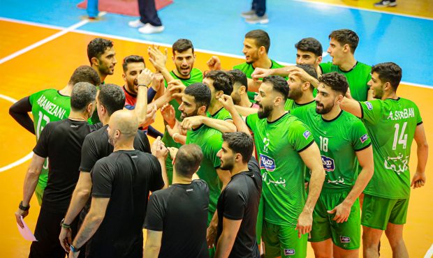 بُرد با اقتدار بلندقامتان آملی‌ در خانه