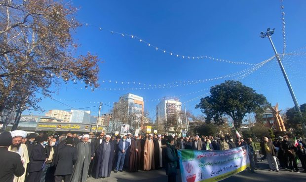 راهپیمایی سراسری نمازگزاران مازندرانی پس از اقامه نماز جمعه