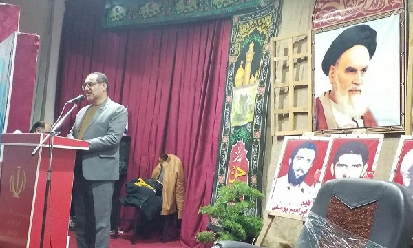 بازخوانی رفتار شهدا باعث عبور از چالش‌ها