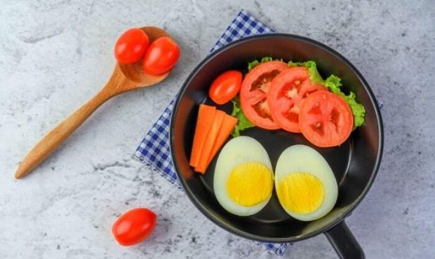 خواص و فواید بینظیر خوردن یک تخم مرغ در روز خواص و فواید بینظیر خوردن یک تخم مرغ در روز