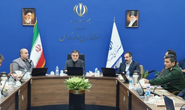 حفظ عرصههای ملی در نزدیکی روستاها با کاشت نهال حفظ عرصههای ملی در نزدیکی روستاها با کاشت نهال