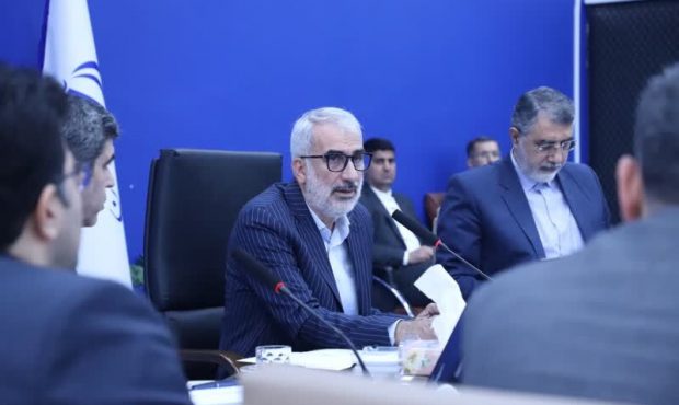 حضور فرمانداران در بین مردم یک ضرورت جدی است حضور فرمانداران در بین مردم یک ضرورت جدی است