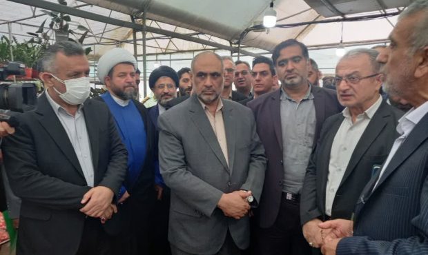 تاکید بر استفاده از گلخانه‌های مدرن برای کاهش مصرف آب
