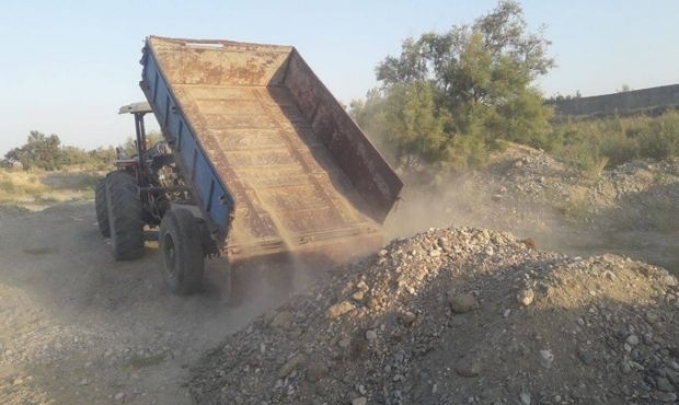 خروج ۲ تن خاک جنگلی غیر مجاز در پارک جنگلی ایزدشهر نور خروج ۲ تن خاک جنگلی غیر مجاز در پارک جنگلی ایزدشهر نور
