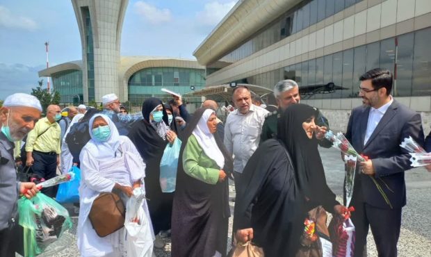 نخستین گروه حجاج مازندرانی وارد کشور شدند نخستین گروه حجاج مازندرانی وارد کشور شدند