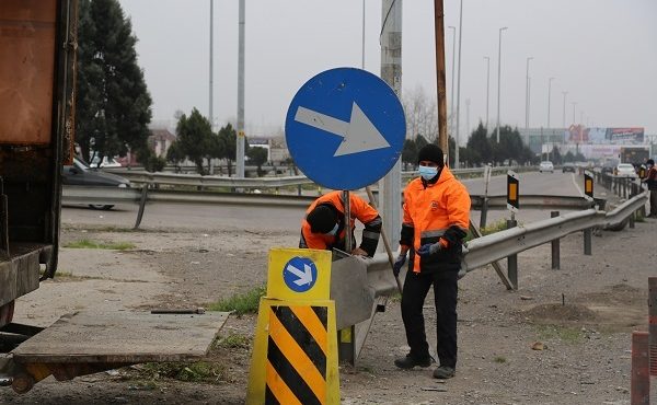 نصب ۲۲۲۰ علائم ایمنی در جادههای مازندران نصب ۲۲۲۰ علائم ایمنی در جادههای مازندران