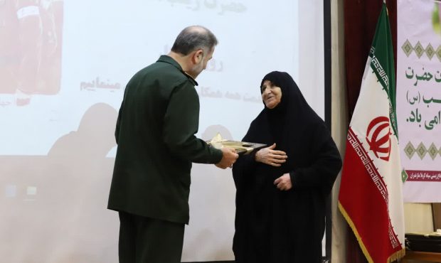 تکریم از پرستاران و کادر پزشکي بیمارستان ولایت و مراکز درمانی سپاه کربلا تکریم از پرستاران و کادر پزشکي بیمارستان ولایت و مراکز درمانی سپاه کربلا