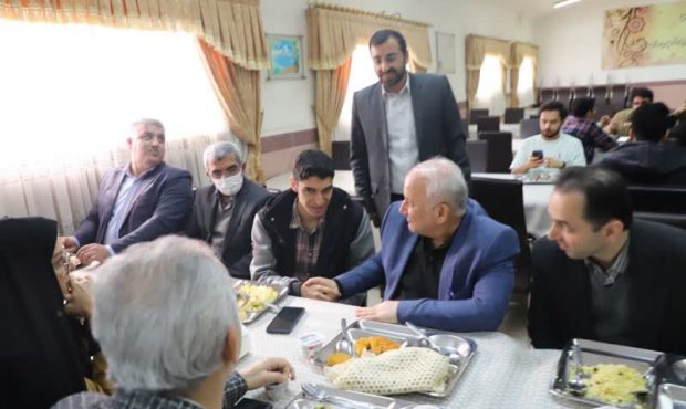 دانشجو نباید دغدغهای جز تحصیل داشته باشد دانشجو نباید دغدغهای جز تحصیل داشته باشد