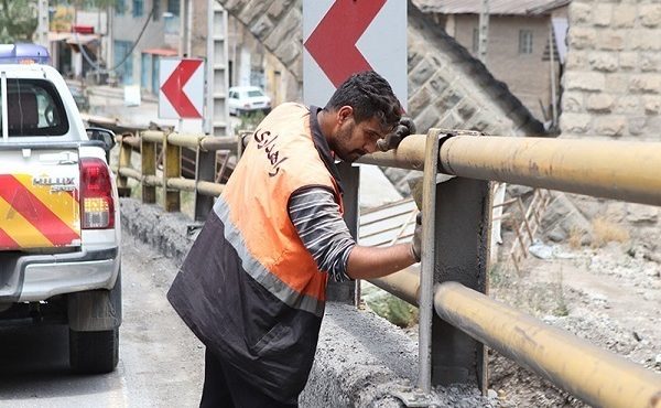 نوسازی علائم ایمنی در راههای استان مازندران نوسازی علائم ایمنی در راههای استان مازندران