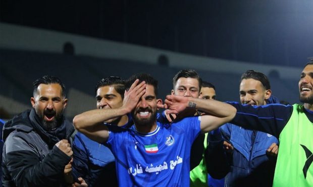 نساجی با یک گل مغلوب استقلال شد نساجی با یک گل مغلوب استقلال شد