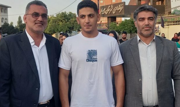 استقبال باشکوه جویباری‌ها از نائب‌قهرمان کشتی آزاد نوجوانان جهان
