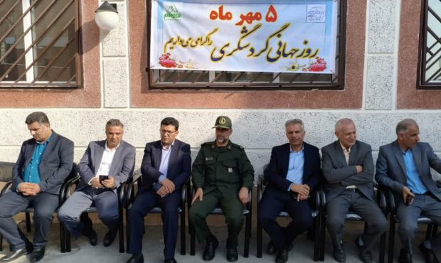 زنگ گردشگری در هنرستان دخترانه عاشورا قائم شهر