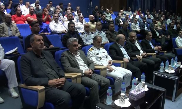 گرامیداشت روز جهانی دریانوردی در بندر نوشهر