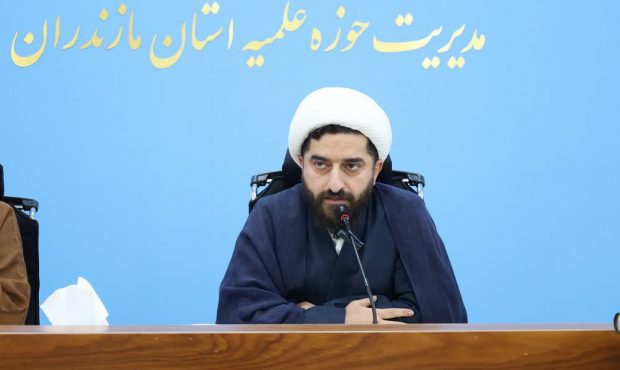 شعر رسانه‌ای بی‌بدیل برای تقویت هویت دینی و ملی است