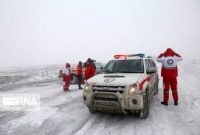 نجات ۲۸ مسافر گرفتار در کولاک سنگین محور هراز توسط امدادگران