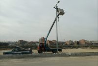 عملیات نصب پایه‌های روشنایی در انتهای خیابان شهرداری نکا آغاز شد
