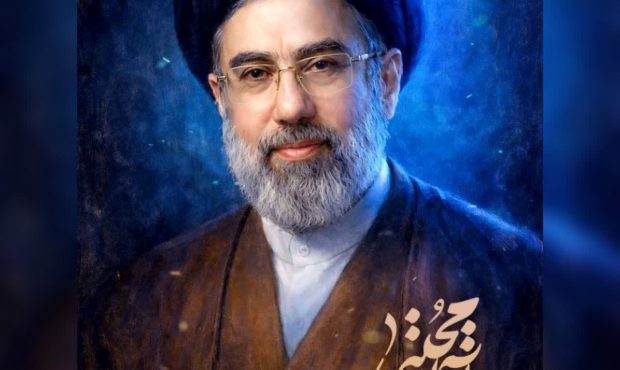 تجدید بیعت خانه مطبوعات مازندران با رهبر جدید انقلاب اسلامی