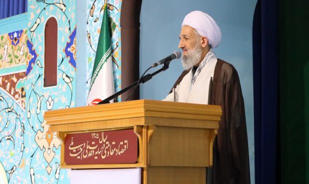 امام جمعه ساری: تشکیل قرارگاه جنگ اقتصادی برای مقابله با مفسدان ضروری است