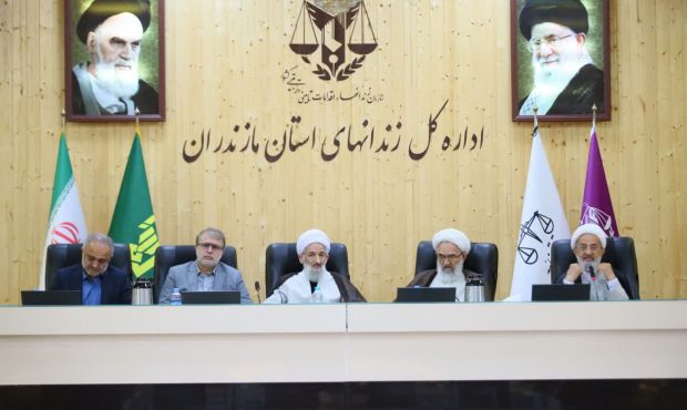آیت‌الله لائینی خواستار برخورد قاطع دستگاه قضا با اخلال‌گران اقتصادی شد