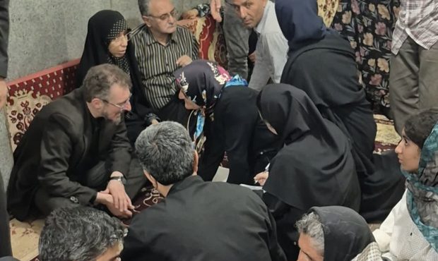 روایت یک روز درمانی در چورت؛ از داروخانه رایگان تا نقد تند پزشکان از شبکه بهداشت روایت یک روز درمانی در چورت؛ از داروخانه رایگان تا نقد تند پزشکان از شبکه بهداشت