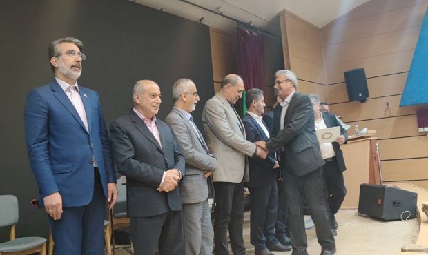 از ۳۰۰ ورزشکار و پیشکسوت شهرستان نور تجلیل شد
