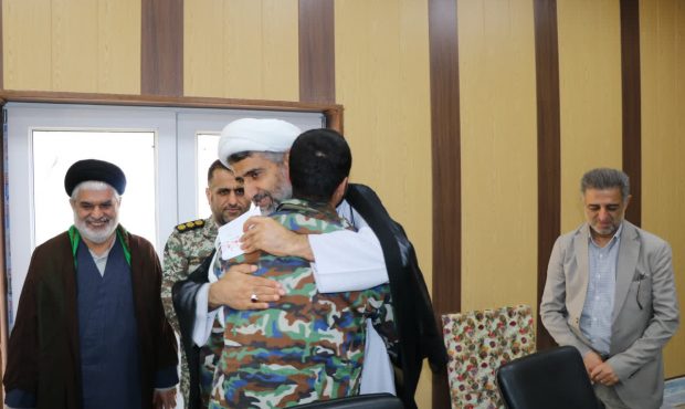 سربازان نقشی بی‌بدیل در حفظ امنیت و آرامش کشور ایفا می‌کنند